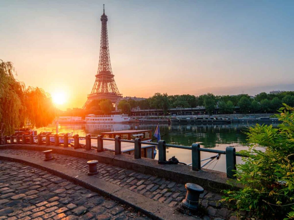 The Seine River is one of the places to watch a sunrise in Paris