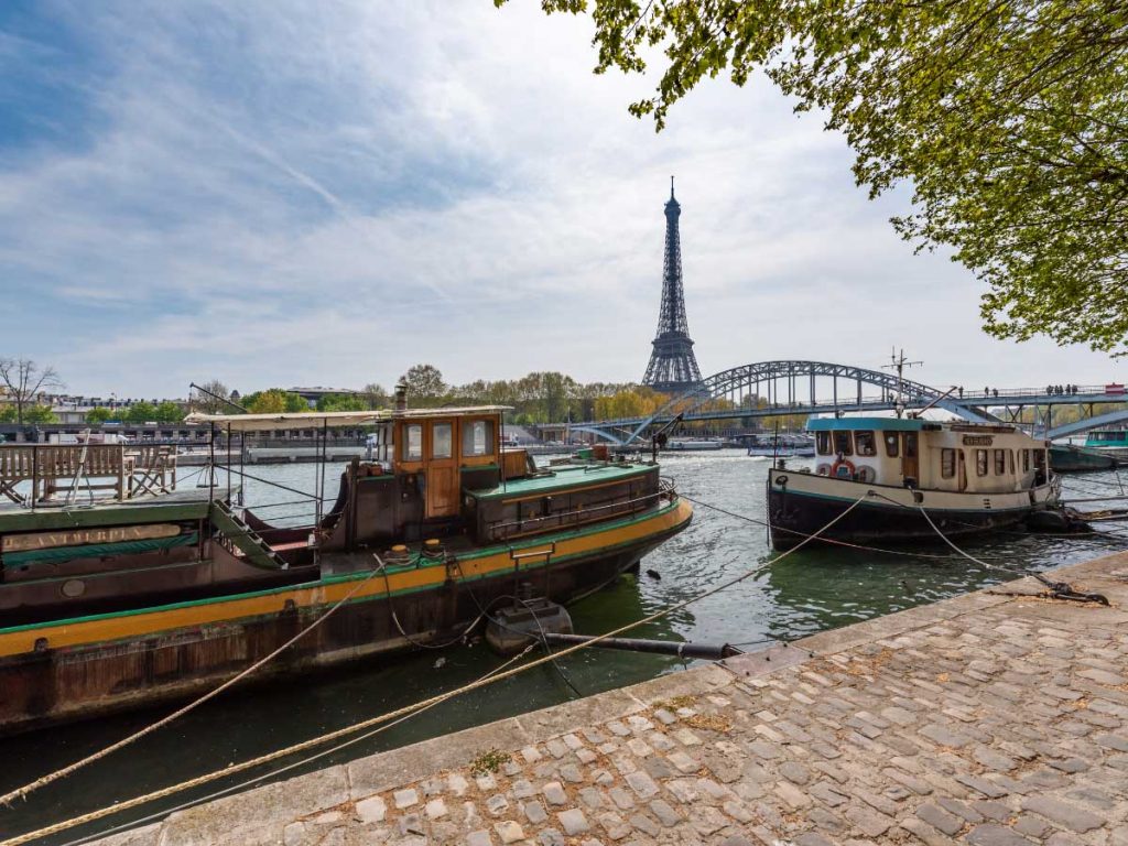 Taking a leisurely stroll along the seine is one of the free things to do in Paris.