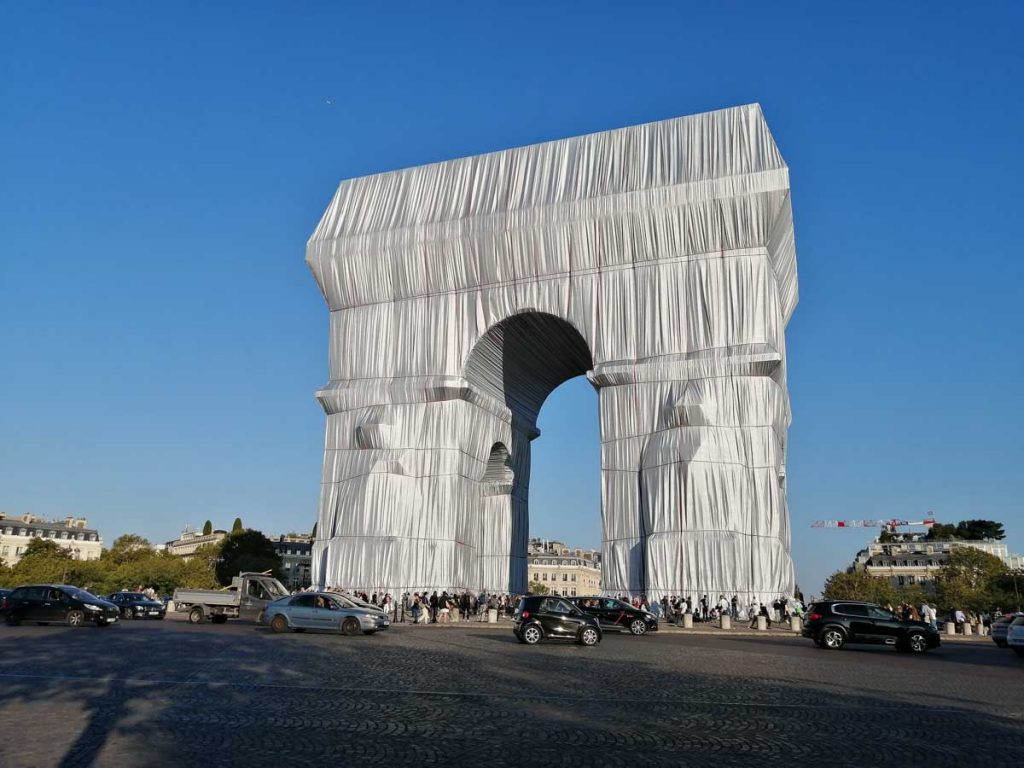 The Arc de Triomphe Was Once Wrapped - this is one of the Arc de Triomphe facts you ought to know.