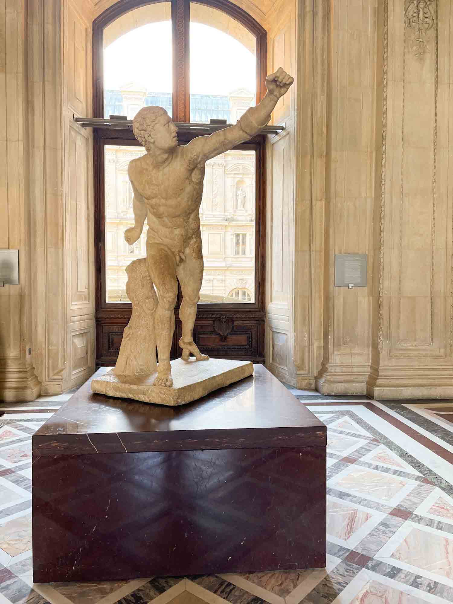 17 Most Famous Sculptures In The Louvre Museum You Shouldn't Miss