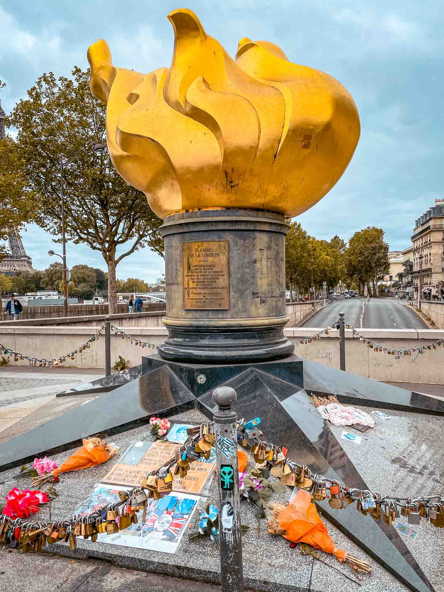 7 Places To See Replicas Of The Statue Of Liberty In Paris (+ a Map to
